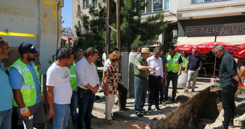 Eskişehir Büyükşehir Belediye (EBB) Başkanı Yılmaz Büyükerşen, Odunpazarı ve Atatürk