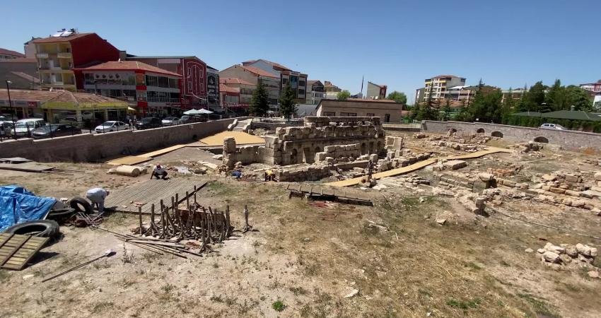 Yozgat’ın Sarıkaya ilçe merkezindeki ‘Kral Kızı’ adıyla da bilinen Roma