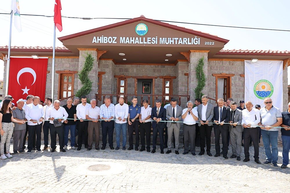 baskan-simsek-ahiboz-mahallesi-muhtarlik-binasini-acti