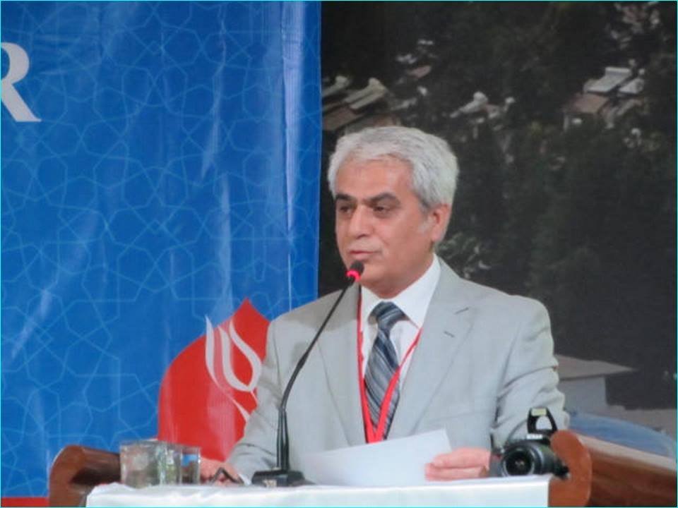 1963 yılında Kırıkkale’nin Delice ilçesine bağlı Yeniyapan köyünde doğdu. Karakoyunlu