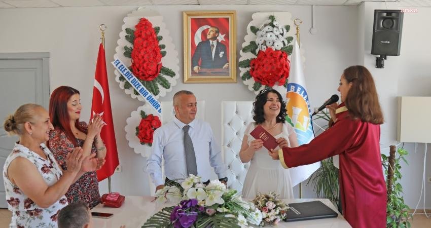 2022 yılında yaklaşık bin 300 çift evlenmek için Mezitli Belediyesi