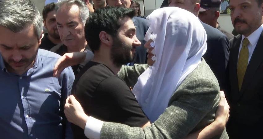 Akşener, Dağıstan Coşkun İçin Düzenlenen Cenaze Törenine Katıldı İYİ Parti Genel Başkanı Meral Akşener, bugün Ankara Büyükşehir Belediyesi