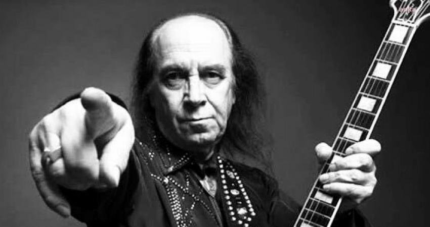 Anadolu Rock müziğinin efsane ismi Erkin Koray, Kanada’da tedavi gördüğü