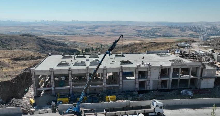 Ankara Büyükşehir Belediyesi (ABB), Etimesgut ilçesi Yapracık Mahallesi’ne iki ayrı