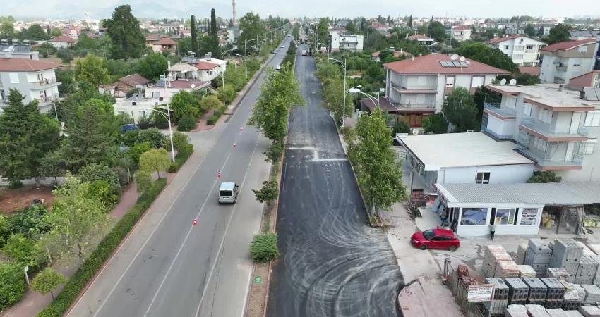 Antalya Büyükşehir Belediye Başkanı Muhittin Böcek, Döşemealtı İlçesi Atatürk Caddesi’nde
