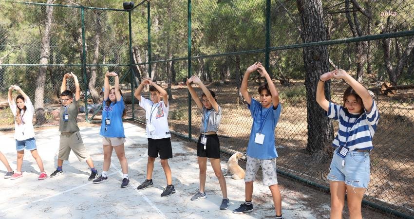 Antalya Büyükşehir Belediyesi, Gençlik Kampı ve Eğitim Merkezi'nde çocuklar ve