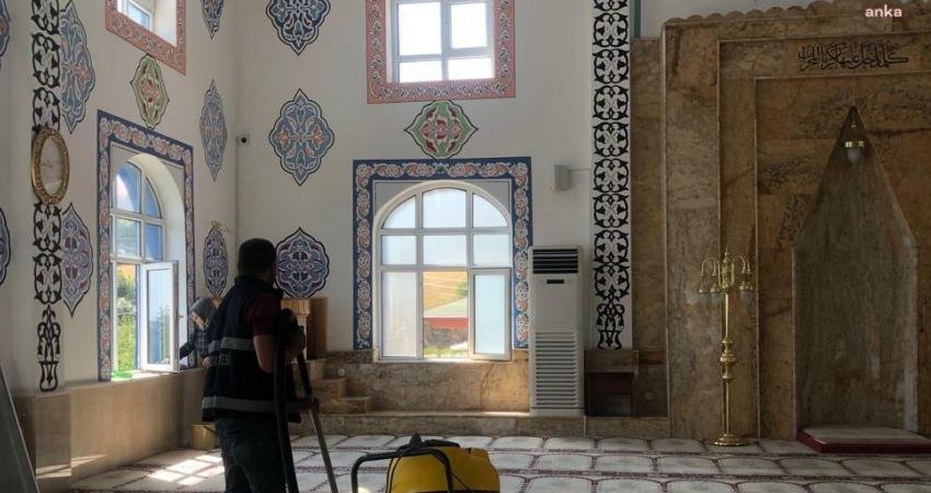 Atakum Belediyesi ekipleri, kent genelinde kapsamlı bir temizlik çalışması yürütüyor.