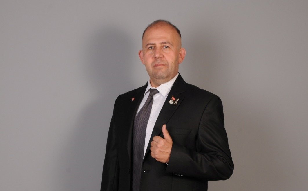 Adil Türkiye Partisi (ATP) Genel Başkanı Michael James Aşkar Aile