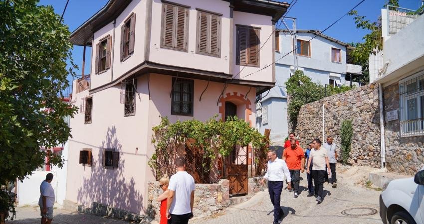 Ayvalık Belediye Başkanı Mesut Ergin, Ayvalık Lisesi önünden başlayıp Sakarya