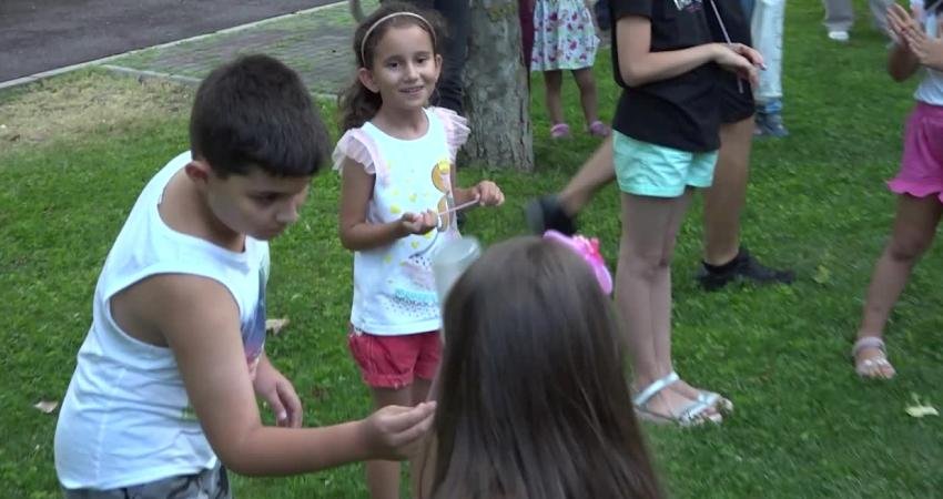 Tepebaşı Belediyesi’nin kırsal ve merkez mahallelerde düzenlediği ‘Yaz Tepebaşı’nda Güzel’