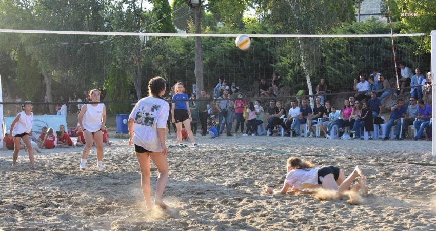 Bozüyük Belediyesi’nin Turnuvalarına Kayıtlar Başladı Bozüyük Belediyesi'nin 30 Ağustos Zafer Bayramı ve 4 Eylül Kurtuluş