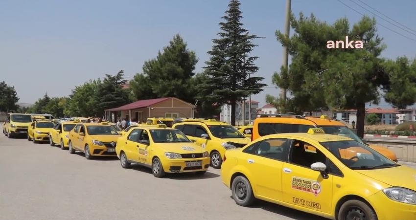 Burdur’da taksiciler akaryakıta yapılan zamları protesto etti. Taksiciler adına konuşan