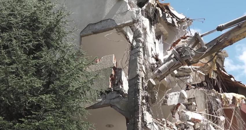 Büyükçekmece Belediyesi, kentsel dönüşüm projesi kapsamında deprem riski taşıyan 130