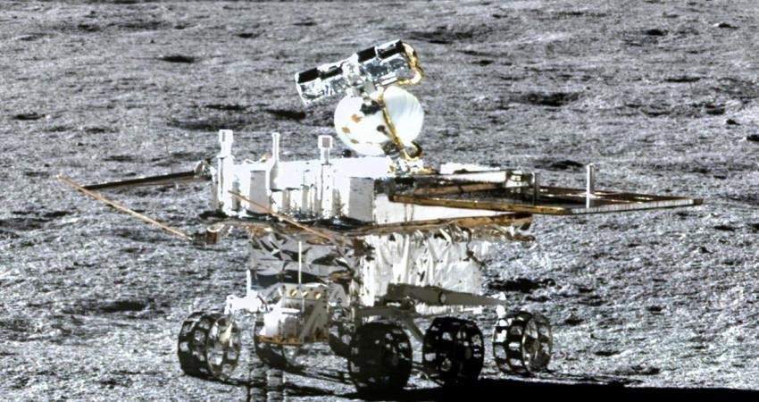 Çin Yutu-2 keşif aracı, bir süredir gezindiği Ay'ın uzak yüzünün