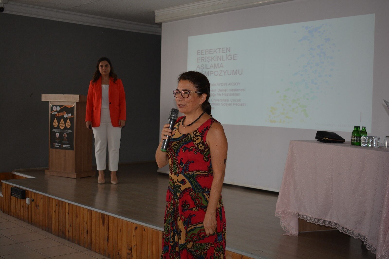 ‘Bebekten Erişkinliğe Aşılama Konferansı’ halkı bilgilendirmek amaçlı Kızılcahamam Toplantı ve