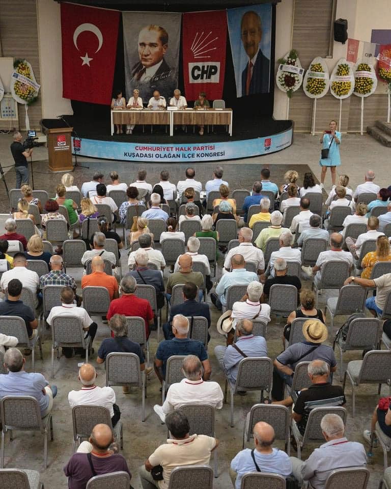 chp-kusadasi-ilce-kongresi-yapildi