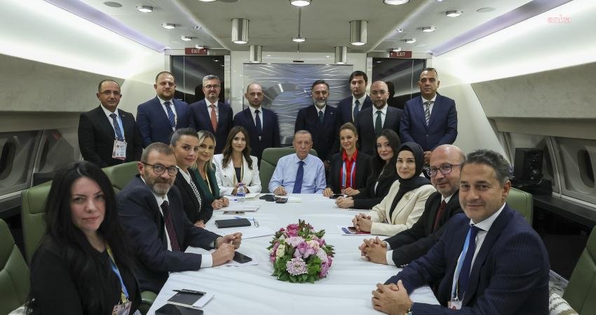 Erdoğan: Emeklileri de Memnun Edecek Adımları Atacağız Cumhurbaşkanı Recep Tayyip Erdoğan, Macaristan’ın başkenti Budapeşte’ye yaptığı ziyaret dönüşünde