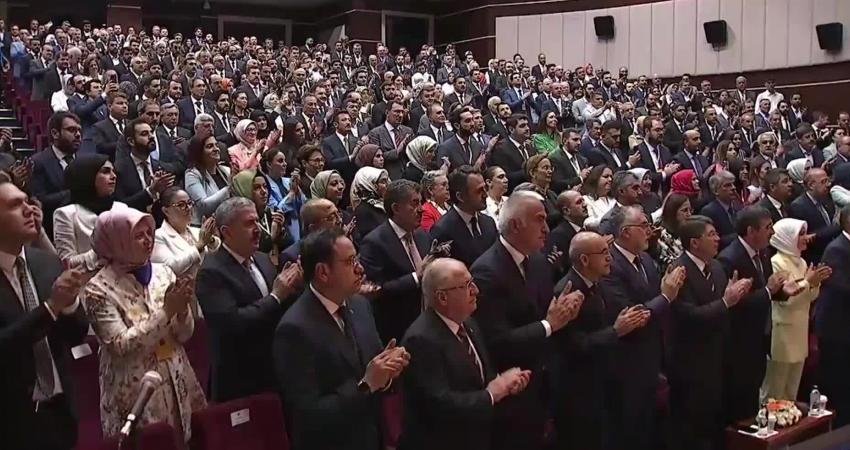 Cumhurbaşkanı Recep Tayyip Erdoğan, AKP Genişletilmiş İl Başkanları Toplantısı’nda; “Daha