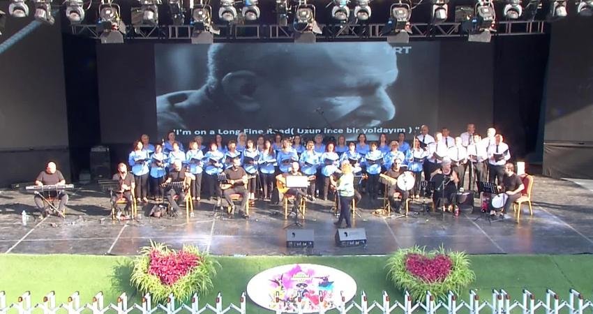 40 ülkeden 500 sanat elçisinin katıldığı 2. Uluslararası Esenyurt Halk
