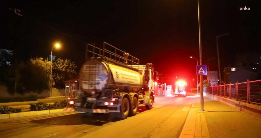 Eskişehir Büyükşehir Belediyesi’nden Çanakkale’ye Destek Eskişehir Büyükşehir Belediyesi (EBB) ekipleri, Afet ve Acil Durum Başkanlığı