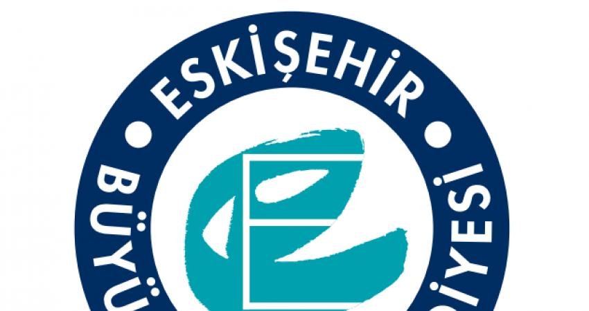 Eskişehir Büyükşehir Belediyesi’nden ‘Ekmeği Ucuza Satan Fırıncıya Ceza Polemiği’ İddialarına Yanıt: “Fırına Ucuz Ekmek Satışından Değil Kaldırım İşgali ve Eksik Gramajlı Pide Satışından İşlem Yapılmıştır” Eskişehir Büyükşehir Belediyesi (EBB), ‘ekmeği ucuza satan fırıncı ile Büyükşehir