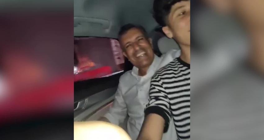 Gençler Konserden Eve Esenyurt Belediye Başkanı Bozkurt’un Makam Aracı ile Döndüler Esenyurt’ta düzenlenen Gençlik Festivali’nde gerçekleşen konser sonrası evlerine geç kalan