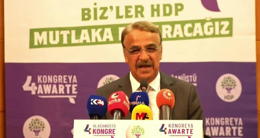 HDP’nin 4’üncü Olağanüstü Kongresinde konuşan HDP Eş Genel Başkanı Mithat