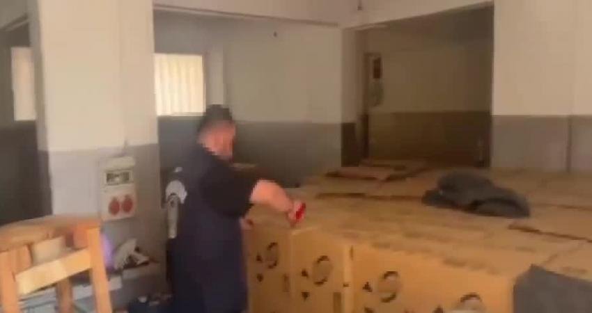 İstanbul'un Tuzla ilçesinde ünlü markaların taklit edildiği, piyasa değeri 2