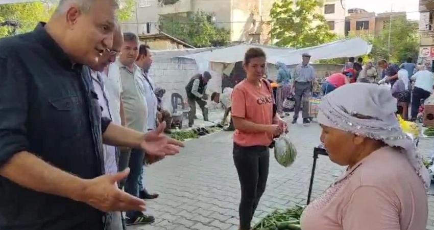 İYİ Parti Aydın Milletvekili Ömer Karakaş, Aydın'ın Çine ilçesindeki semt