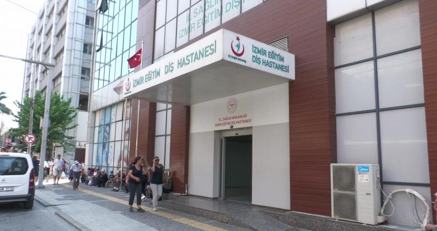 İzmir Eğitim Diş Hastanesi çalışanları, dört ay önce tarihi kazı