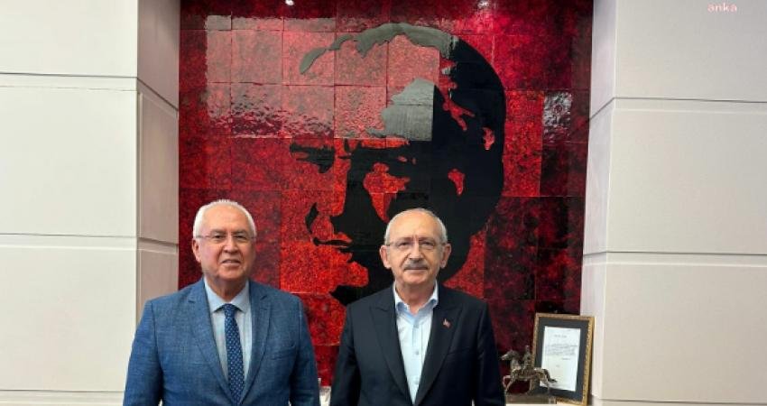 Karabağlar Belediye Başkanı Muhittin Selvitopu, CHP Genel Başkanı Kemal Kılıçdaroğlu’nu