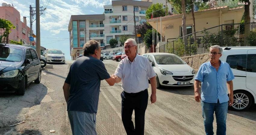 Karabağlar’da Asfalt Serim Çalışmaları Aralıksız Sürüyor Karabağlar Belediyesi Fen İşleri Müdürlüğü ekipleri, yaz sezonunu en iyi