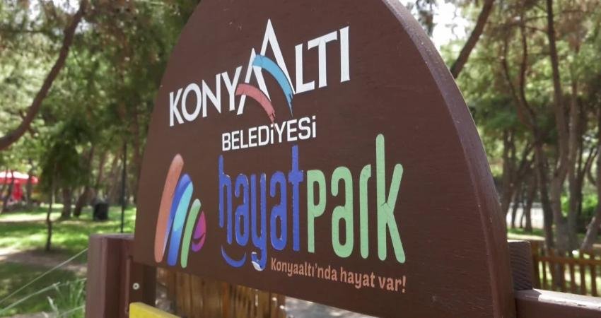 Konyaaltı Belediyesi Halk Masa Ekibi, Hayatpark’ta Vatandaşları Dinledi Konyaaltı ilçesi sakinlerinin istek, talep ve sorunlarına anında çözüm üreten