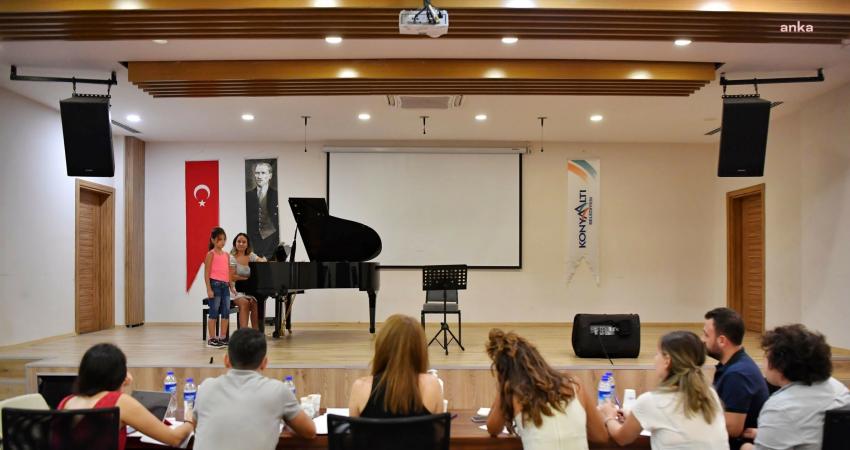 Konyaaltı Belediyesi Müzik Akademisi’nin seçme sınavları için başvurular başladı. Adaylar,