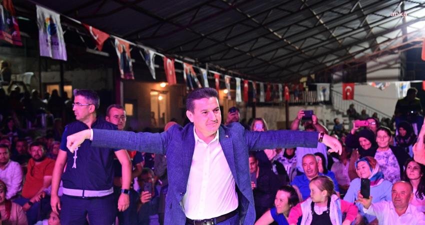 Kumluca’da ‘Kuzca Söğüt Cuması Şenlikleri’ düzenlendi. Etkinliğe, Kumluca Belediye Başkanı