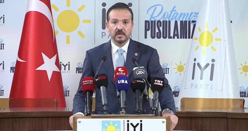 İYİ Parti Sözcüsü Kürşad Zorlu, iktidara ‘üniversite öğrencilerinin kredi ve