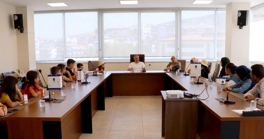 Kuşadası Belediyesi, İlk ve Ortaokul Öğrencileri ile Öğretmenlerini Ağırladı Kuşadası Belediyesi, Doğu Anadolu ve Güneydoğu Anadolu Bölgesi’nden Kuşadası’na kültürel