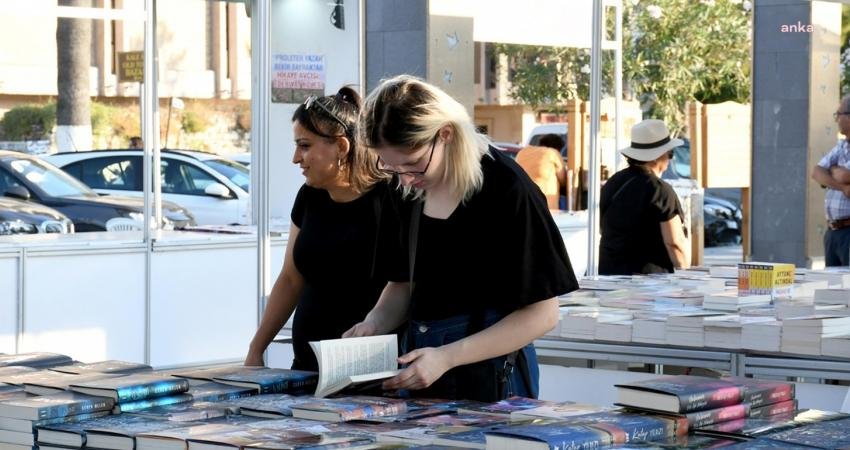 Kuşadası Belediyesi tarafından düzenlenen ‘Kuşadası Kitap Fuarı’ sona erdi. Usta