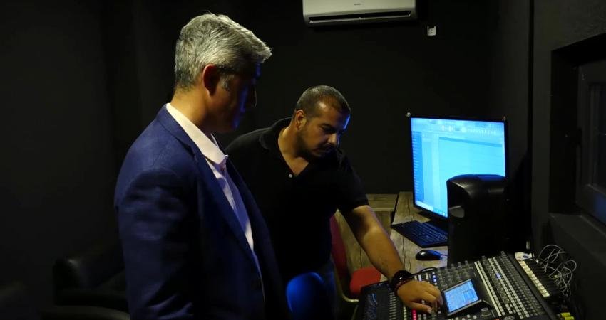 Marmaris Belediyesi, amatör genç yetenekler için ses kayıt stüdyosu kurdu.
