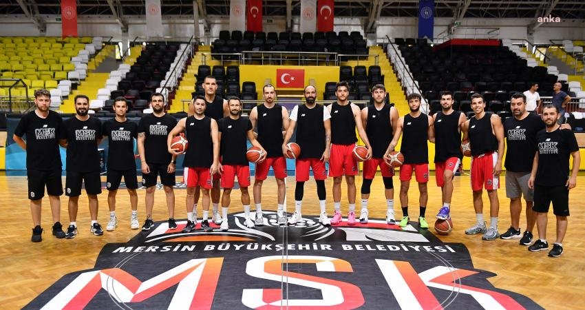 Mersin Büyükşehir Belediyesi Spor Kulübü Erkek Basketbol Takımı Yeni Sezona Hazırlanıyor Mersin Büyükşehir Belediyesi Spor Kulübü (MSK) Erkek Basketbol Takımı, yeni