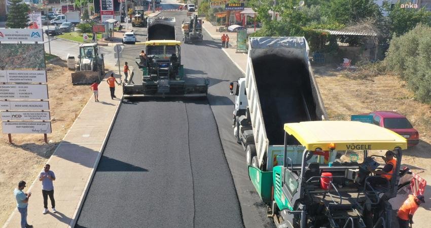Mersin Büyükşehir Belediyesi ekipleri, Mezitli ilçesi Fındıkpınarı Caddesi’nde toplamda 2