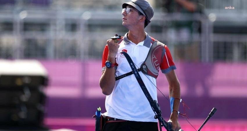 Mete Gazoz, Dünya Okçuluk Şampiyonası’nda Kanadalı rakibi Eric Peters’i 6-4