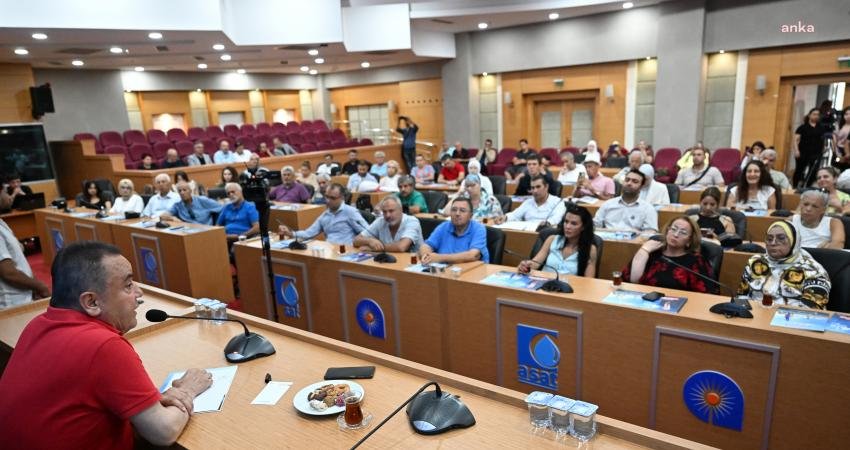 Muhittin Böcek, Antalya Kanaat Önderleri Platformu ile Bir Araya Geldi: “Hedefimiz Dönemi Kurtarmak Olmamalı” Antalya Büyükşehir Belediye Başkanı Muhittin Böcek, Antalya Kanaat Önderleri Platfotmu