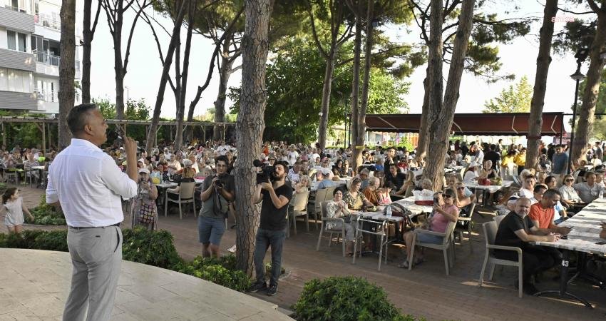 Muratpaşa Belediyesi, Engelsiz Kafe’de aşure etkinliği düzenledi. 