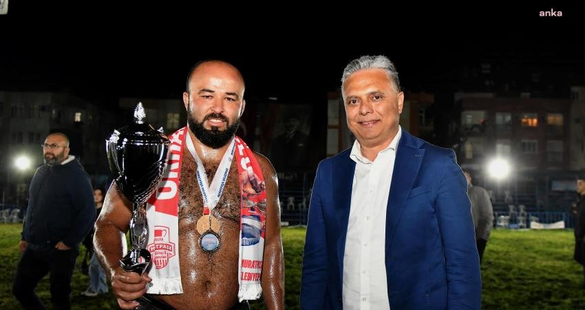 Muratpaşa Belediyespor Başpehlivanı Orhan Okulu, bu yıl ilki düzenlenen ‘CW