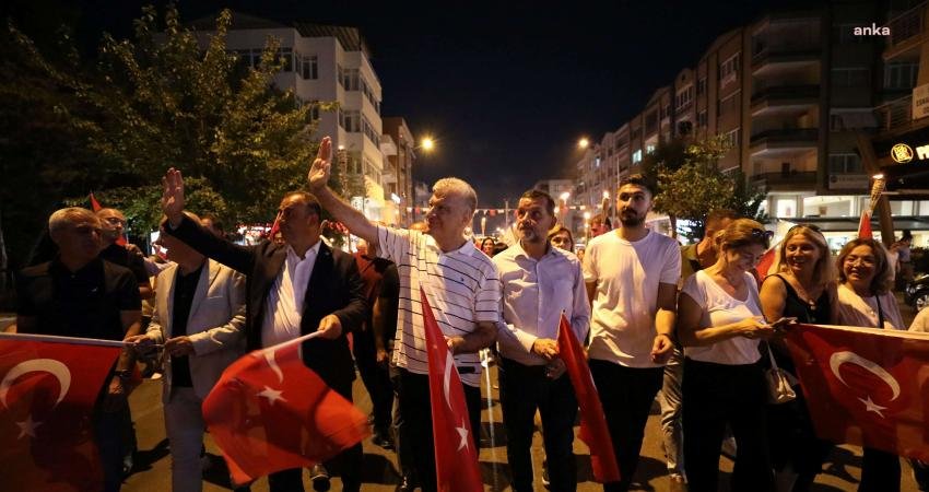 Narlıdere, 30 Ağustos’u Fener Alayı ile Kutlayacak Narlıdere, 30 Ağustos Zafer Bayramı’nı fener alayı ile kutlayacak. Narlıdere