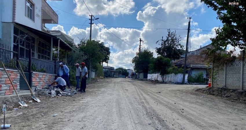 Saray Belediyesi, Büyükyoncalı’da Yol Çalışmalarına Devam Ediyor Saray Belediyesi, ilçe genelinde yol yapım, bakım ve onarım çalışmalarını