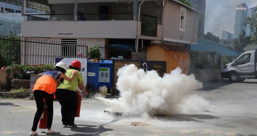 Sarıyer Belediyesi, 17 Ağustos 1999’u Ayazağa Rauf Denktaş Kültür Merkezi’nde