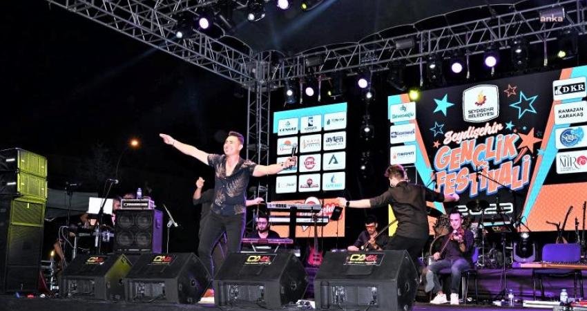 Seydişehirli Gençler, Gençlik Festivali’nin Coşkusunu Doyasıya Yaşadı Seydişehirli gençler, Seydişehir Belediyesi tarafından ilk kez düzenlenen Gençlik Festivali’nin