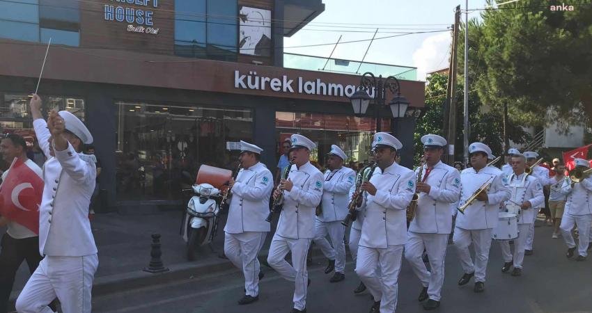 Tekirdağ Büyükşehir Belediye Bandosu ile 30 Ağustos Zafer Bayramı Coşkusu Tekirdağ Büyükşehir Belediyesi, 30 Ağustos Zafer Bayramı etkinlikleri kapsamında düzenlediği